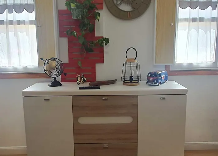 The Family Bienvenidos A Canfranc